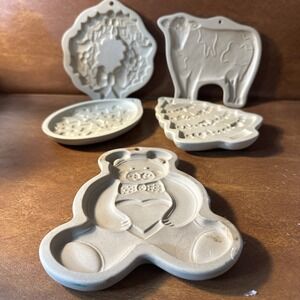 Lot 4 Brown Bag Cookie Molds 80's + 1 Pampered Chef From 1991 5 Total Lot